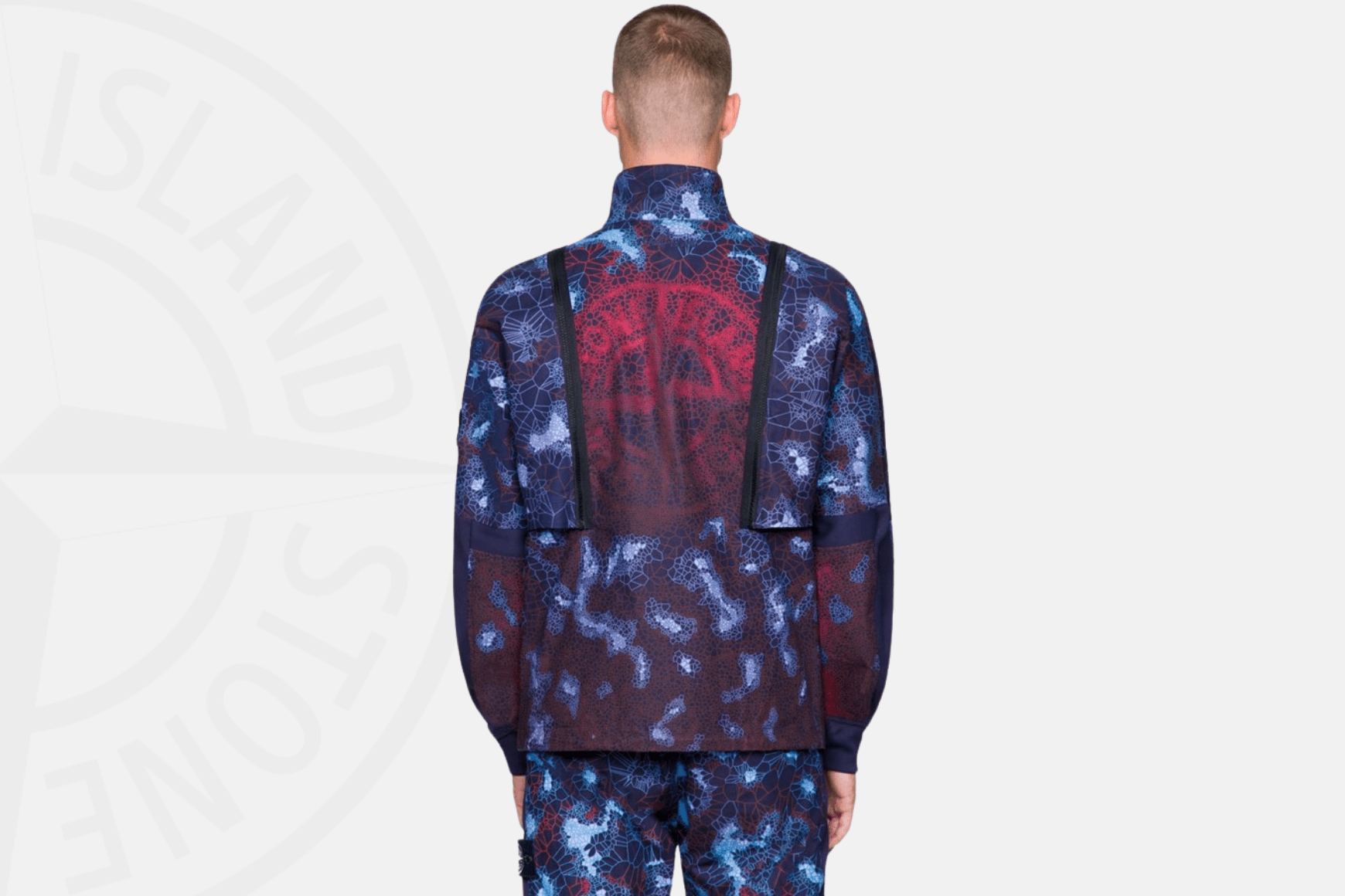 Stone Island model wearing a jacket from the Spring/Summer 2019 Printed Heat Reactive Thermosensitive Fabric capsule 